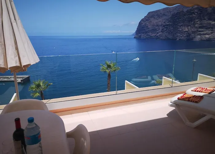 Magical Apt. With Sea View & Cliff