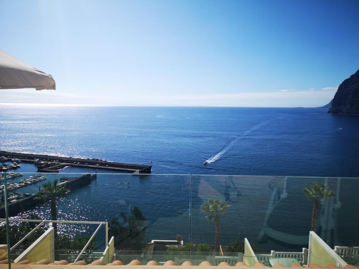 Apartament Magical Apt. With Sea View & Cliff